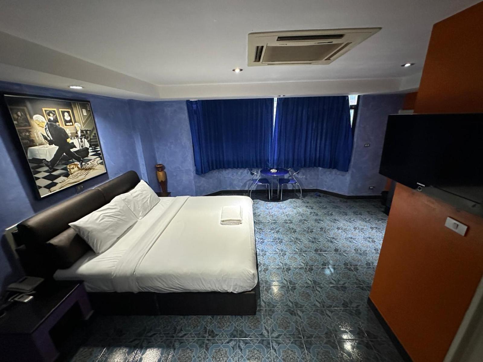 Koenig Hotel Pattaya Near Walking Street Exterior foto